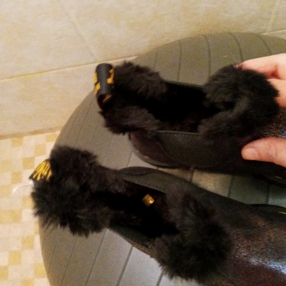 NWT Dr. Martens warm wear boots - Picture 8 of 9